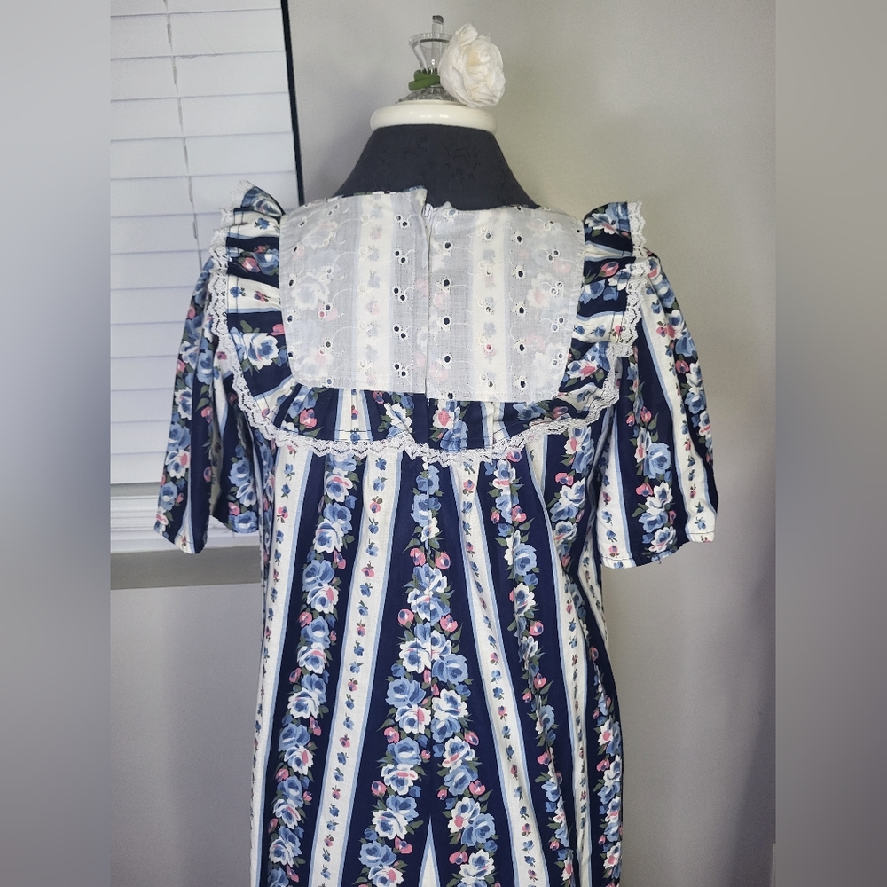 Vintage 70s Hawaiian Sun Babies for Liberty House Floral Dress - Picture 6 of 9